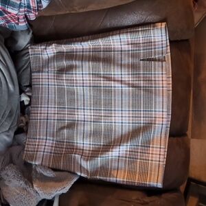 Dynamite beige gingham/houndstooth/plaid skirt